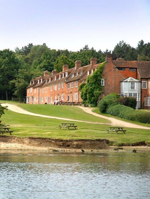 Hotel Master Builder's House 3*